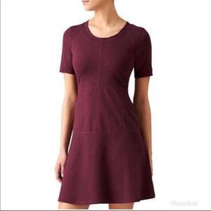 Athleta En Route Dress Crew Neck Fit Flare Short Sleeve Ponte Red Burgundy Small